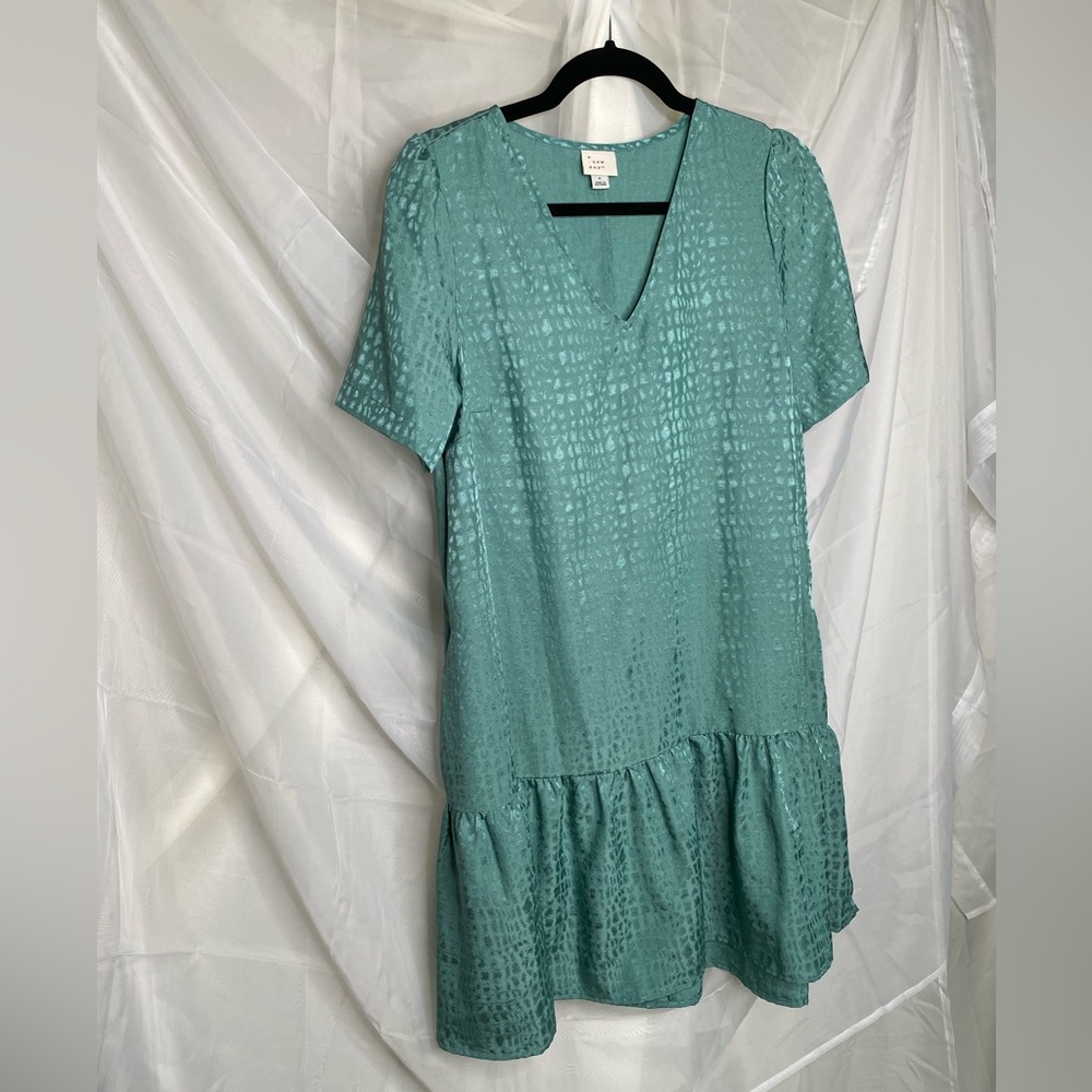 A New Day Mint Green Teal Dress Pleated Bottom Small